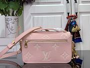 Louis Vuitton LV Pochette Métis East West Pink 21.5x13.5x6cm - 2