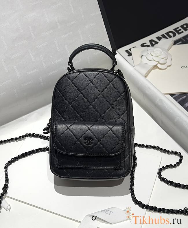 Chanel 25C Mini Backpack Black Lambskin 18x13x9cm - 1