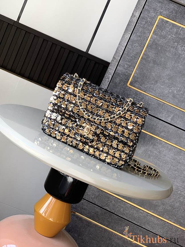 Chanel 25C Flap Bag Black Sequins 20cm - 1