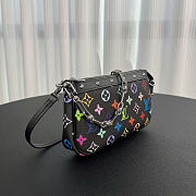 Louis Vuitton LV x TM Pochette Black Accessoires 22x13x4cm - 6
