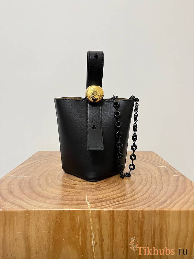 Loewe Pebble Bucket Black Bag 20x16x16cm - 1