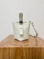 Loewe Pebble Bucket White Bag 20x16x16cm - 1