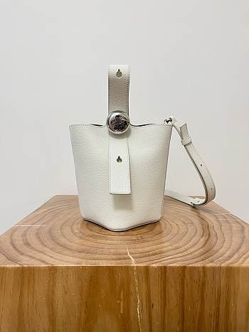 Loewe Pebble Bucket White Bag 20x16x16cm