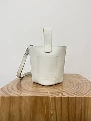 Loewe Pebble Bucket White Bag 20x16x16cm - 2