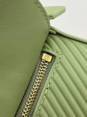 Loewe Puzzle Edge Small Calfskin Green Top Handle Bag 24x10.5x16.5cm - 5