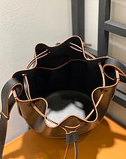 Loewe Balloon Bag Leather Bucket Black 25x18x13.5cm - 2