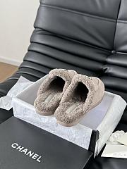 Chanel Slides 01 - 5