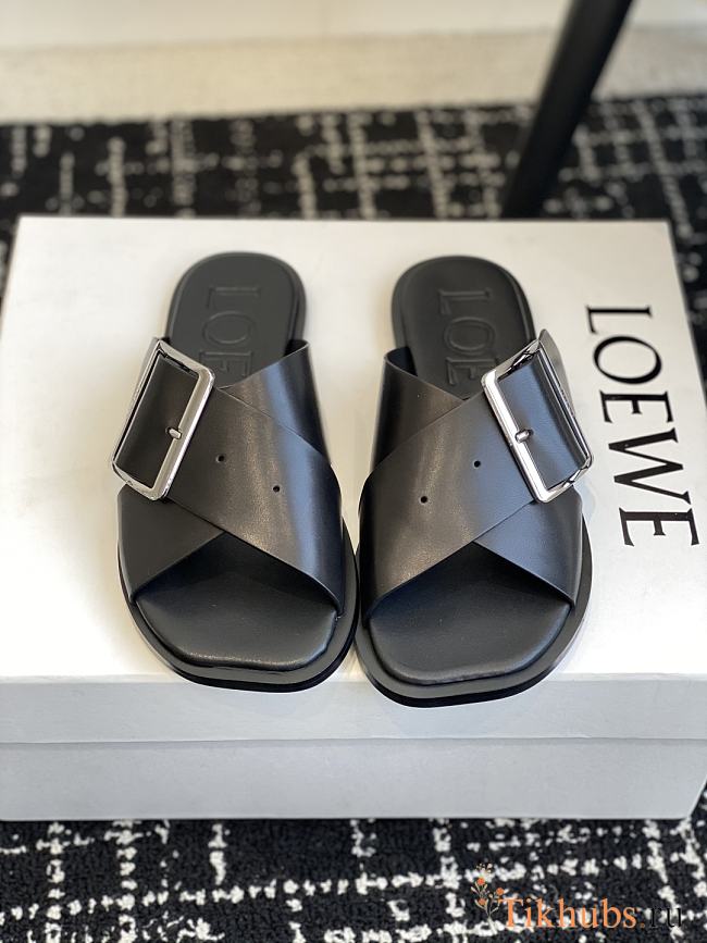 Loewe Petal Belt Flat Sandal Black Vegetable-tanned - 1