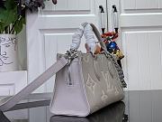 Louis Vuitton LV OnTheGo East West Grey 25x13x10cm - 4