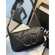 Chanel Caviar Timeless CC Pochette Black 25x14x5cm - 1