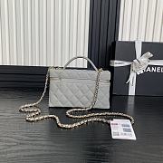 Chanel Vanity Case Grey Caviar 17x19.5x5cm - 4