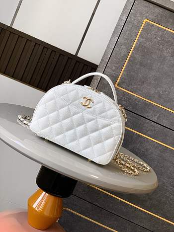 Chanel 25C Bag White Caviar Gold 18.5x13x7cm