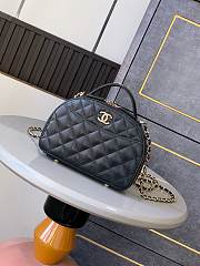 Chanel 25C Bag Black Caviar Gold 18.5x13x7cm - 1