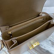 Celine Triomphe Bag In Shiny Calfskin Dark Brown 22x16.5x7cm - 2