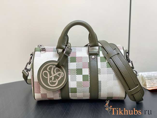 Louis Vuitton LV Keepall Bandoulière 25 Green 25x15x11cm - 1