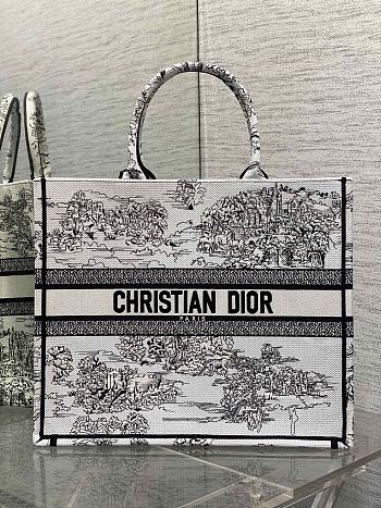 Dior Large Book Tote White Black Toile de Jouy Scotland 42x18x35cm