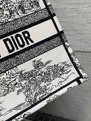 Dior Medium Book Tote White Black Toile de Jouy Scotland 36x18x28cm - 3