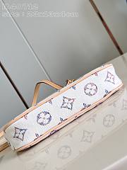 Louis Vuitton LV Pochette Accessoire White 23.5x13.5x4cm - 5