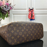Louis Vuitton LV monogrammed Tote Bag 33x40x14cm - 4