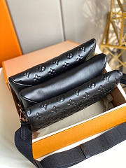 LV Coussin Black 26x20x15cm - 4