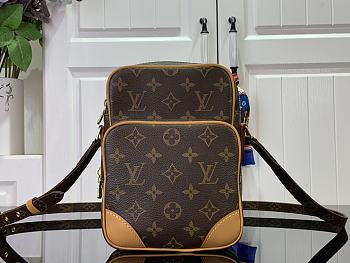 Louis Vuitton LV Monogram Shoulder Bag 20x15x10cm