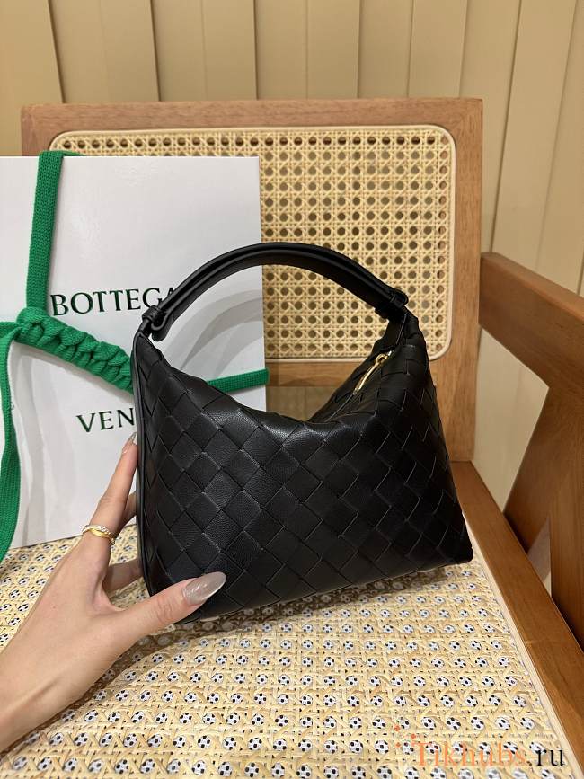 Bottega Veneta Mini Wallace Shoulder Bag Black 20x13x9.5cm - 1