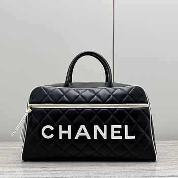 Chanel Duffle Bag Black Lambskin 47x27x13cm