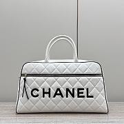 Chanel Duffle Bag White Lambskin 47x27x13cm - 1