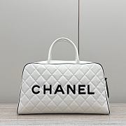 Chanel Duffle Bag White Lambskin 47x27x13cm - 2