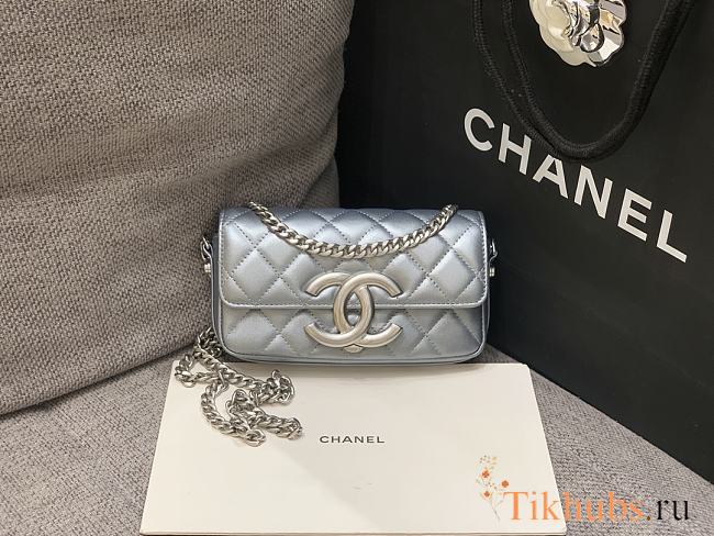 Chanel 23P Flap Bag Silver 18x10x3.5cm - 1