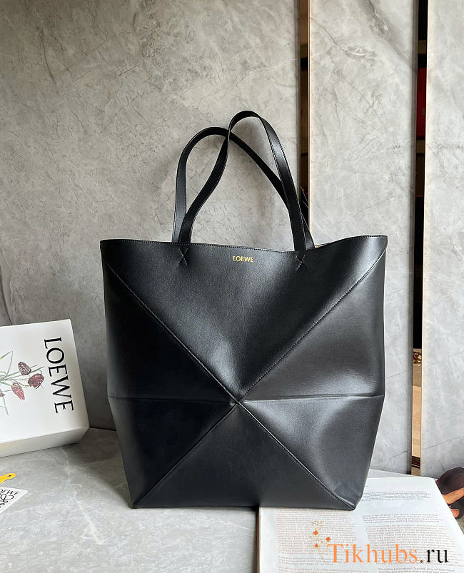 Loewe XL Puzzle Fold Tote Shiny Calfskin Black 42x41x18cm - 1