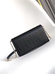 Bvlgari Logo Infinitum Chain Wallet Black 19x10.5x4.5cm - 1