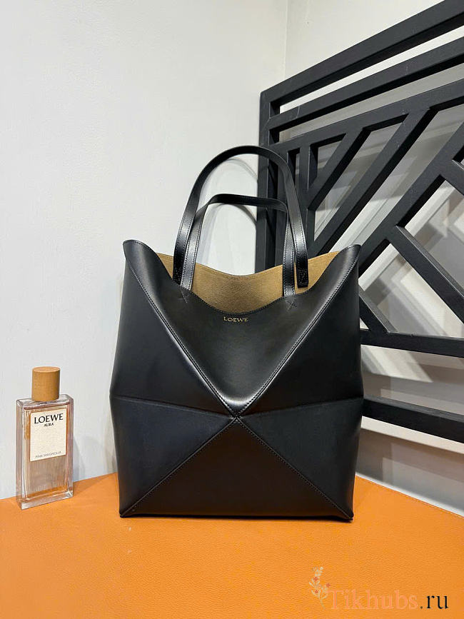 Loewe Large Puzzle Fold Tote Shiny Calfskin Black 31.5x14.5x25.5cm - 1