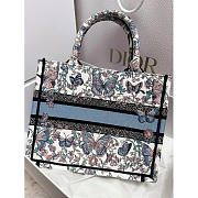 Dior Small Book Tote White Blue Papillon 26.5x22x14cm - 2