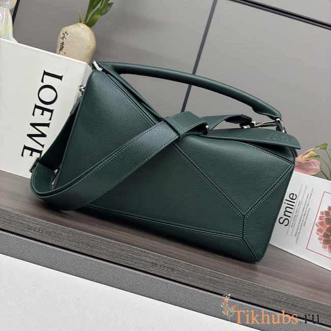 Loewe Large Puzzle Bag Calfskin Green 33x21.5x14.7cm - 1