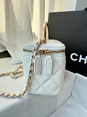 Chanel Vanity Top Handle Lambskin White 17cm - 4