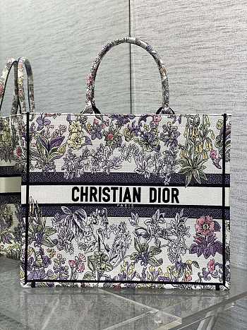 Dior Large Book Tote Embroidery Multicolor 42x18x35cm