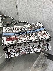 Dior Large Book Tote Latte Multicolor Cabinet Motif 42x18x35cm - 3