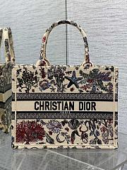 Dior Book Tote Beige Multicolor Cabinet Motif 36x18x28cm - 1