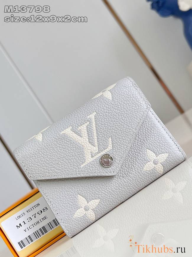 Louis Vuitton LV Wallet Victorine Grey 12x9.5x1.5cm - 1