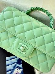 Chanel Top Handle Bag Green Lambskin 20x12.5x6cm - 2