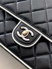 Chanel Flap Bag Lambskin Black & White 23.5x16.5x6.5cm - 6