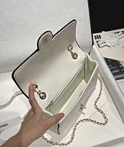 Chanel Flap Bag Lambskin White Black 23.5x16.5x6.5cm - 6