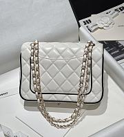 Chanel Flap Bag Lambskin White Black 23.5x16.5x6.5cm - 2