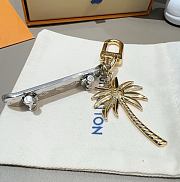 Louis Vuitton LV Cali Skating Key Ring - 3