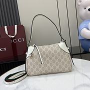 Gucci GG Emblem Small Shoulder Bag White Beige 24.5x16x5cm - 1