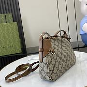 Gucci GG Emblem Small Shoulder Bag Brown 24.5x16x5cm - 5