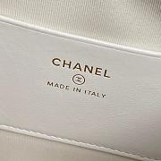 Chanel 25P Clutch With Chain White & Black 18.5x11.5x11cm - 6