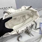 Givenchy Kenny Bag Shoulder Bag White 32x22x17cm - 4