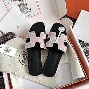 Hermes Oran Sandal Rose Porcelaine Slides - 4